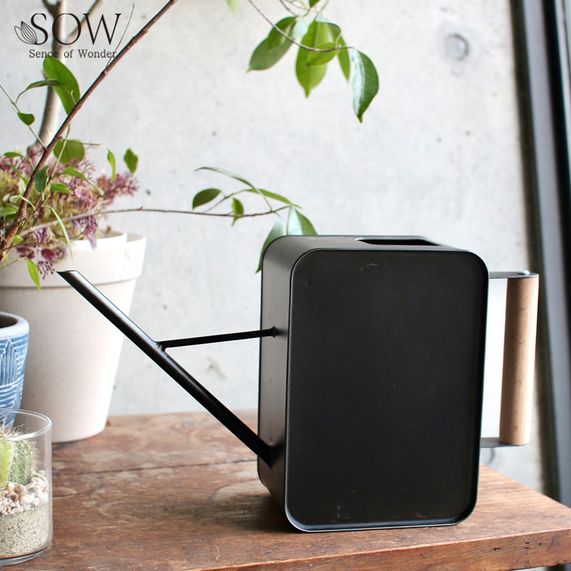 ■SOW（ソウ）■■2026SS　先行予約■　NORMANDIE ブリキ細口スクエアジョーロ　ガンメタ　1.9L