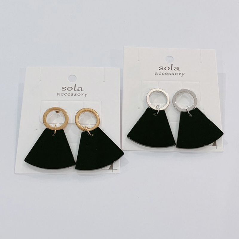 ■SPES（スペース）■■2026AW　新作■　台形ピアス