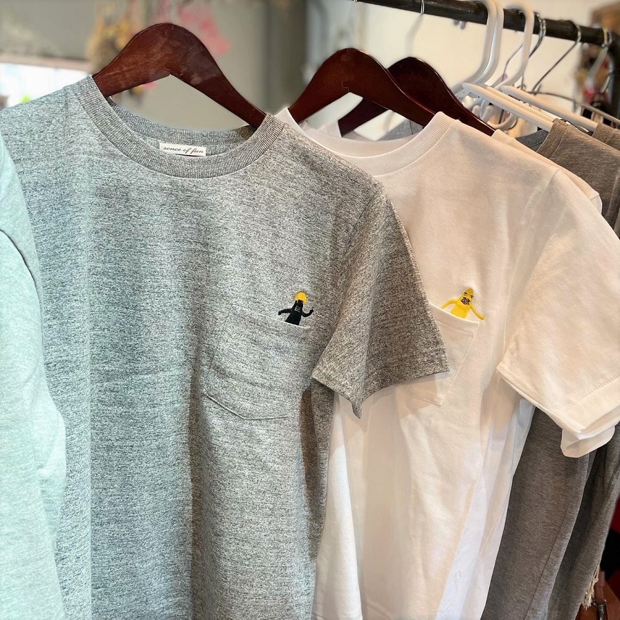 ■SPES（スペース）■■2026AW　新作■　ドンドンふえるとFRIENDS　ポケット付きTシャツ