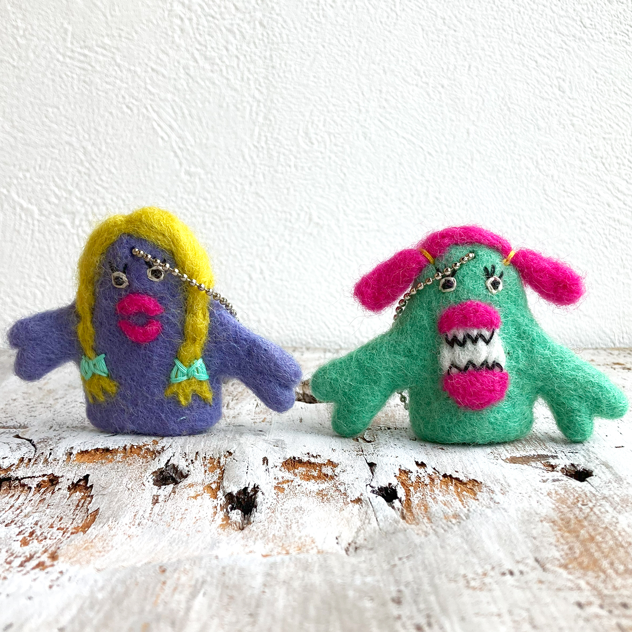 ■SPES（スペース）■■2026AW　新作■　ドンドンふえるとFRIENDS　ペアーズパペットキーホルダー　マンネ／ブロンド