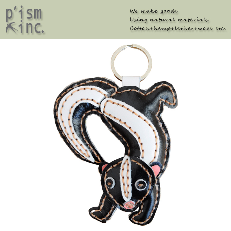 ■ピズム■■2026SS　新作■　レザーkeyホルダー　Skunk